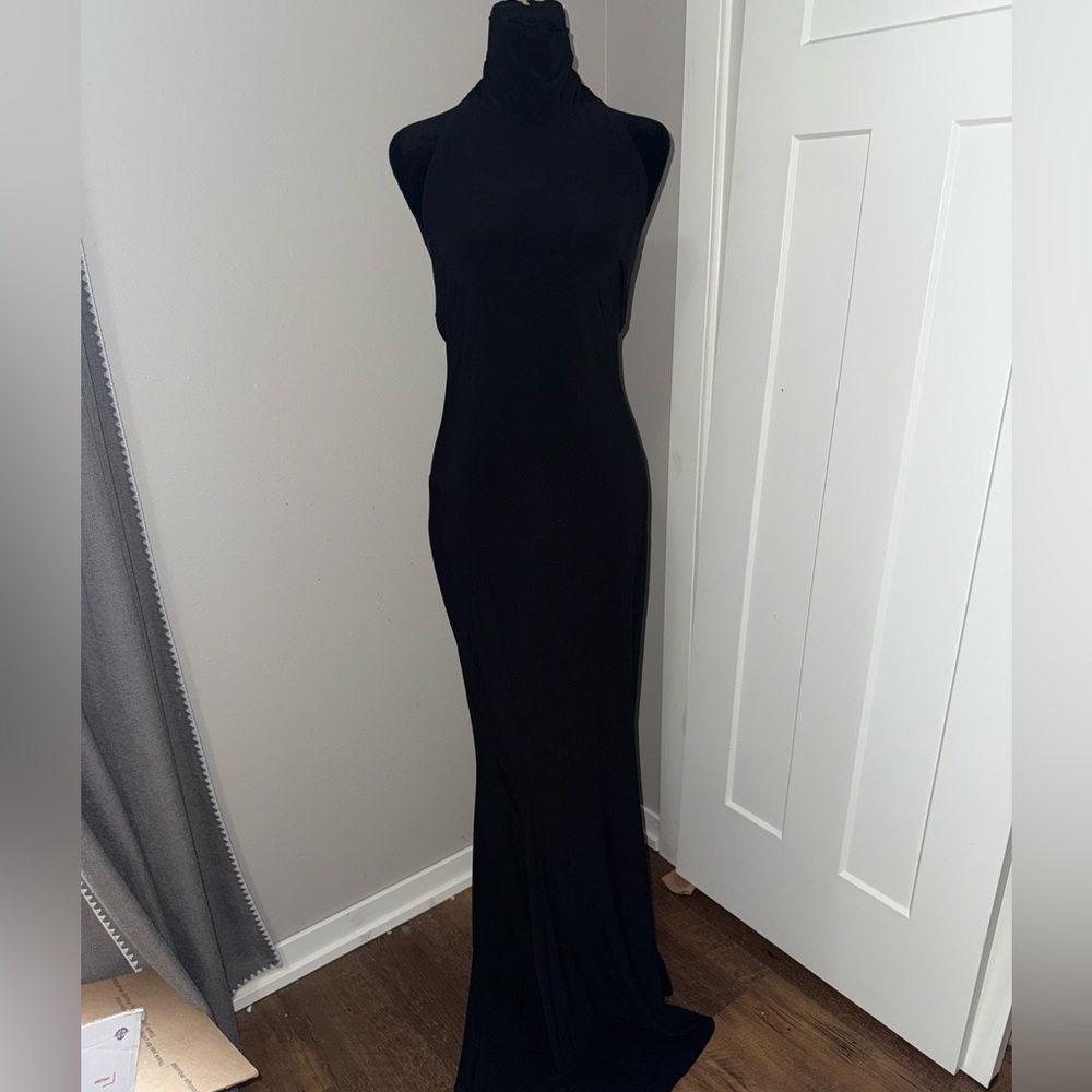 Norma Kamali Halter Fishtail Gown in Black M - Picture 4 of 8